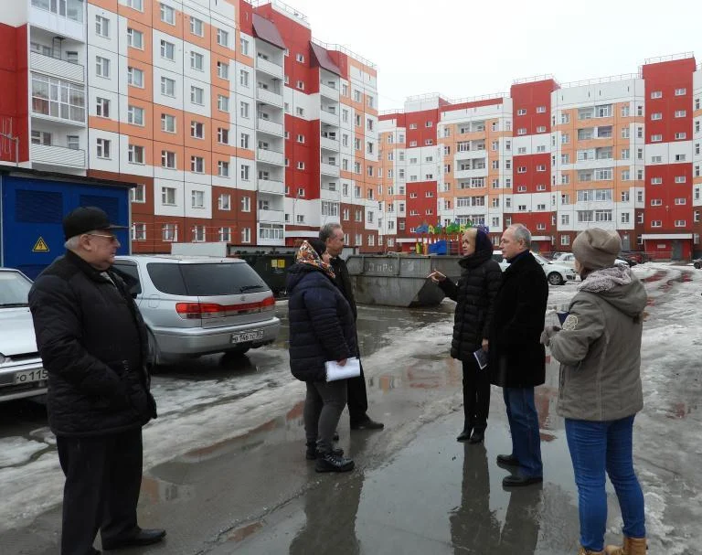 Думские вести: Депутаты работают по обращениям жителей города