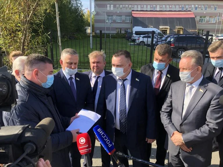 Новым парковочным местам возле СШОР «Самотлор» - быть
