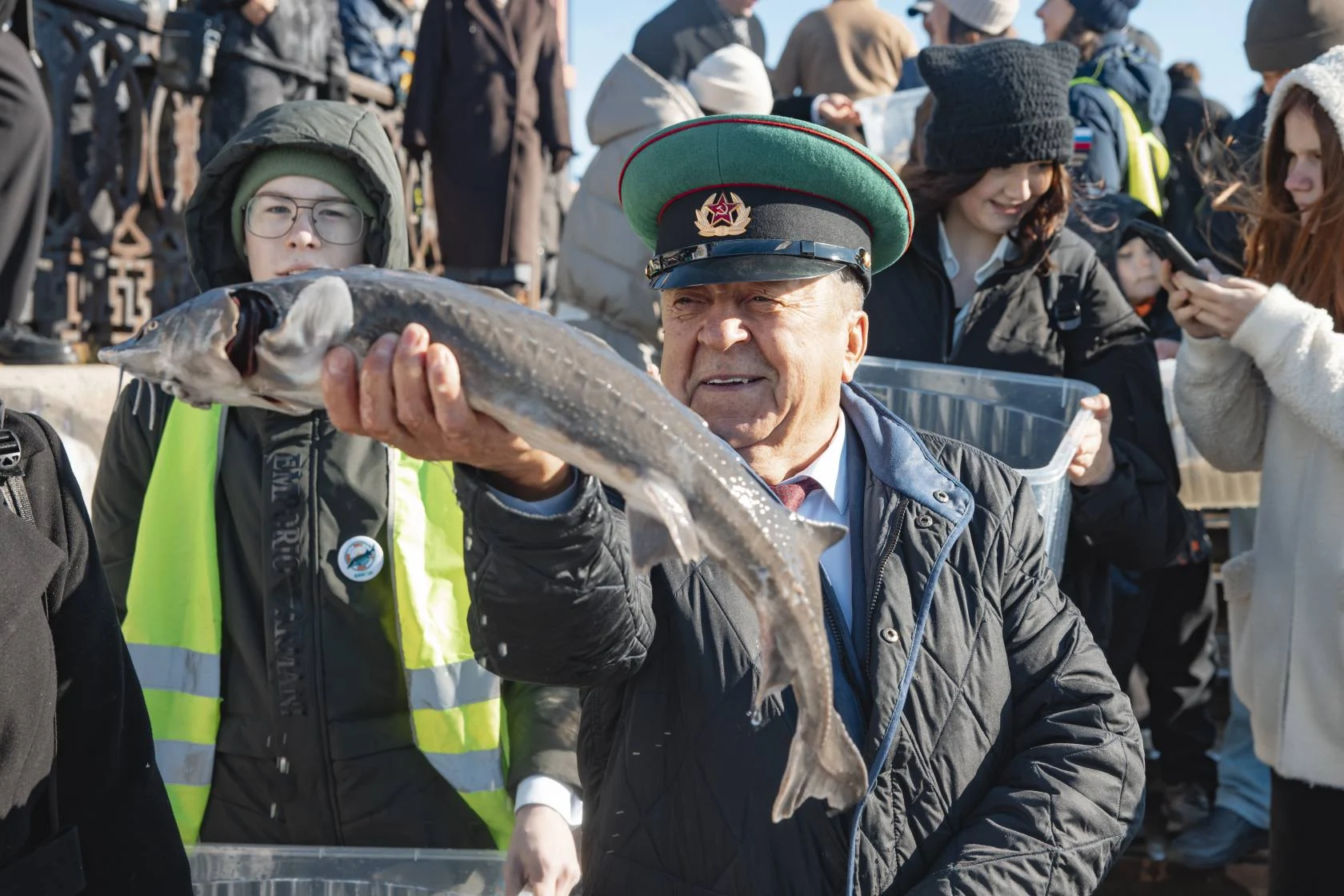 Думские вести: «Расти, осетр!»: В Нижневартовске выпустили в Обь 100 краснокнижных рыб.