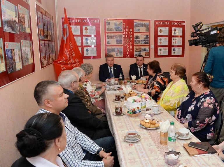 Думские вести: ДЕПУТАТЫ ПРОВЕЛИ ВСТРЕЧУ С ВЕТЕРАНАМИ