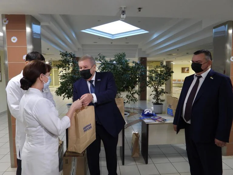 Думские вести: В Югре продолжается акция #отвсегосЕРдца
