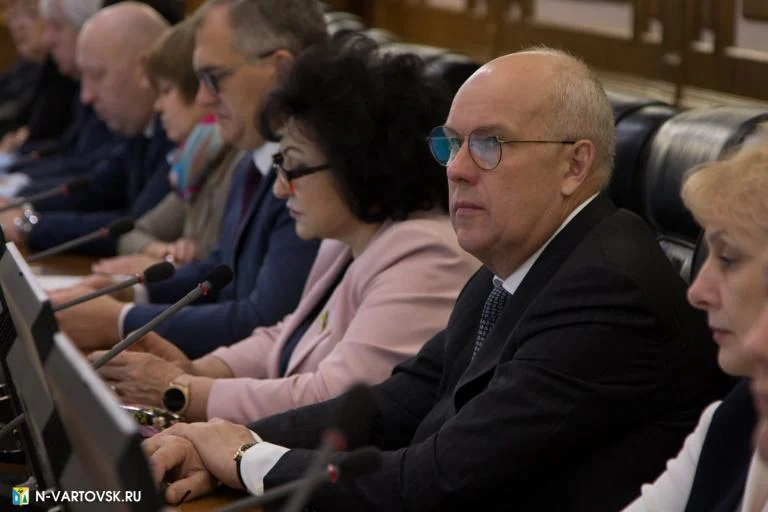 Вестник администрации: Совместное заседание трехсторонней комиссии, отраслевых городских комиссий по регулированию социально-трудовых отношений работников бюджетной сферы