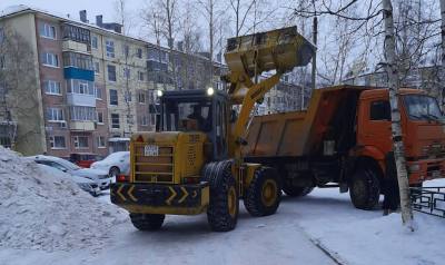 Планомерная уборка от снега продолжается 