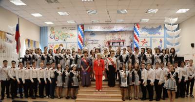 Последний звонок прозвучал для нижневартовских выпускников /ФОТО/