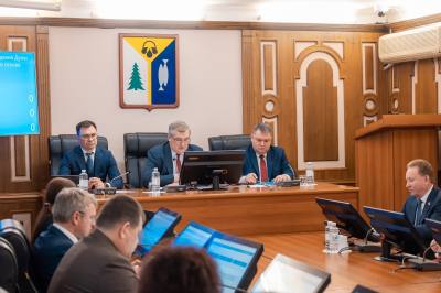 Депутаты Нижневартовска заслушали отчет Главы города на 15-м заседании Думы