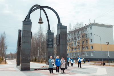 В Нижневартовске возложили цветы в честь вывода советских войск из Афганистана В Нижневартовске возложили цветы в честь вывода советских войск из Афганистана