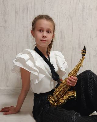 Вартовчан приглашают на сольный концерт «Прекрасное далеко»