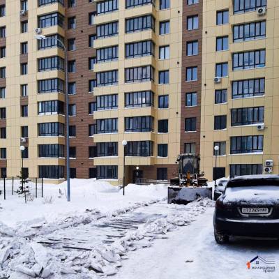 Плановая уборка снега продолжается Плановая уборка снега продолжается