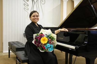 Нижневартовский педагог удостоена премии Президента России Нижневартовский педагог удостоена премии Президента России