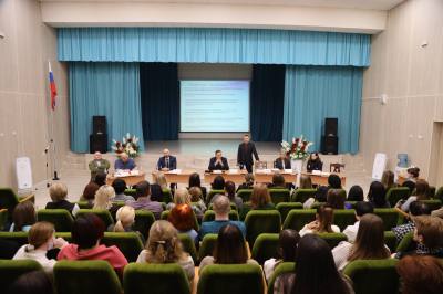 Разговор о важном с родителями / ФОТО / ИНФОГРАФИКА /