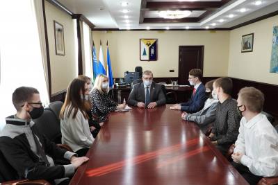  В коридорах власти: в Думе города состоялась экскурсия 