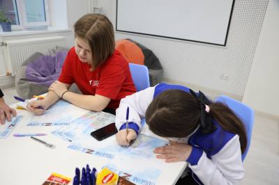 Поздравь Героя с Новым годом