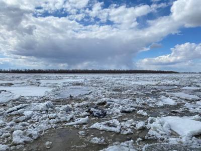 Ледоход: соблюдайте правила безопасности