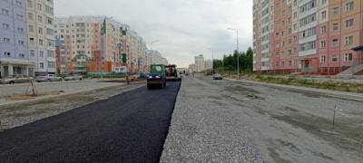 В Нижневартовске завершают строительство дороги /ФОТО/