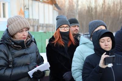 Вопрос переселения жителей Беловежского на контроле главы города /ФОТО/ Вопрос переселения жителей Беловежского на контроле главы города /ФОТО/