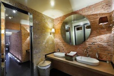 Администрация кафе или ресторана не вправе взимать плату с посетителей за пользование туалетом