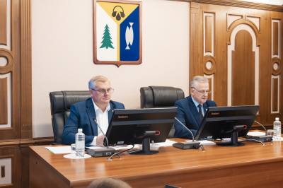 Дума Нижневартовска готовится к июньскому заседанию: парковки, «Безопасный город» и земля для многодетных Дума Нижневартовска готовится к июньскому заседанию: парковки, «Безопасный город» и земля для многодетных