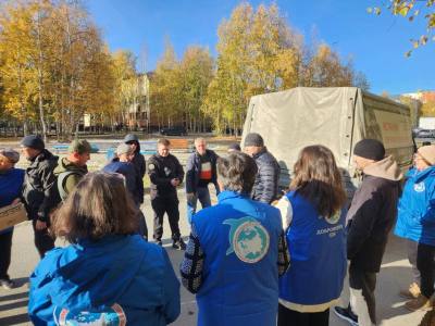 Студенты и мастера строительного колледжа сделали скамейки для госпиталей Студенты и мастера строительного колледжа сделали скамейки для госпиталей