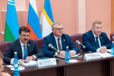 Координационный совет - особая форма работы представительных органов власти Координационный совет - особая форма работы представительных органов власти