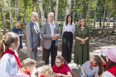 Депутаты держат на контроле летний отдых юных нижневартовцев