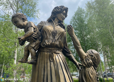 Вечным ценностям посвящается: предприниматели подарили городу новую зону отдыха /ФОТО/