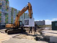 Нижневартовск продолжает строиться и благоустраиваться Нижневартовск продолжает строиться и благоустраиваться