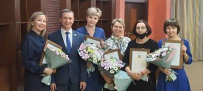 Преподавателям детских школ искусств Нижневартовска вручили премию Губернатора Югры