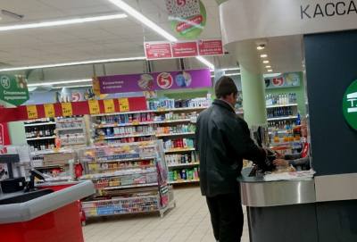 Вы оплатили товар в магазине, забрали свою покупку — но при выходе из торгового зала товар упал и испортился безвозвратно.  Должны ли вам вернуть деньги в таком случае?