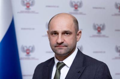 Поздравление Полномочного представителя Президента России в Уральском федеральном округе Артёма Жоги с Днем Победы