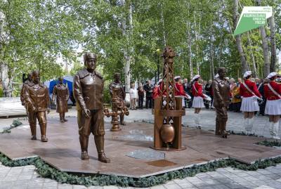 В Нижневартовске открыли сквер Героев Самотлора /ФОТО/