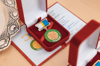 Нижневартовцев наградили ко Дню города