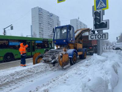 С середины января дорожники увеличили количество рейсов на снежный полигон С середины января дорожники увеличили количество рейсов на снежный полигон