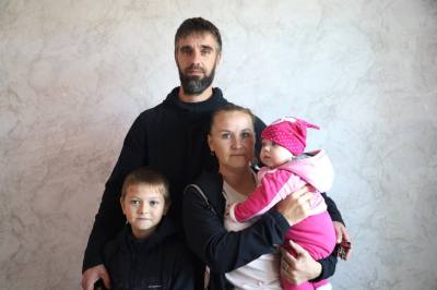 Новоселье: более 30 семей получили ключи от квартир /ФОТО/