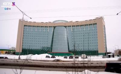 НАТАЛЬЯ КОМАРОВА ПОСЕТИЛА СТРОЯЩУЮСЯ ЦЕНТРАЛЬНУЮ БОЛЬНИЦУ НА 1100 КОЕК В НИЖНЕВАРТОВСКЕ