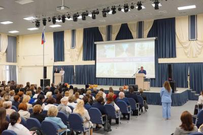 Учителя Нижневартовска обозначили ключевые направления работы на предстоящий учебный год