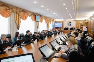 Совместное заседание комитетов по бюджету, налогам и финансам, социальным вопросам и по развитию гражданского общества