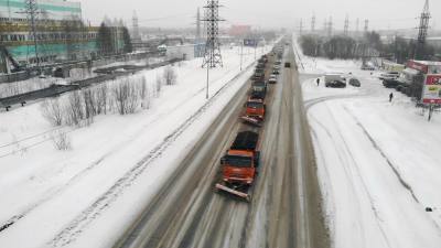 Из Нижневартовска продолжают вывозить снег на спецполигон Из Нижневартовска продолжают вывозить снег на спецполигон
