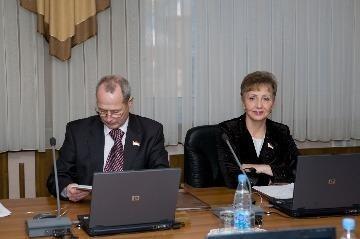Владимир Крепких (депутат Думы города 2, 4, 6 созывов) и Светлана Золотухина (депутат Думы города 2-5 созывов)