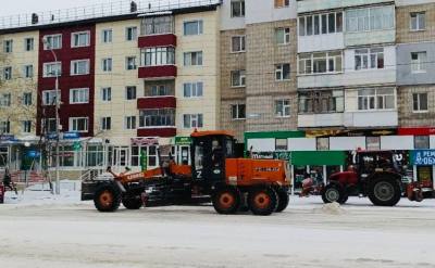 Ведутся снегоуборочные работы Ведутся снегоуборочные работы
