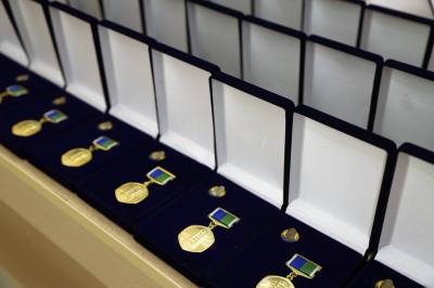 Награждение вартовчан по итогам года /ФОТОРЕПОРТАЖ/