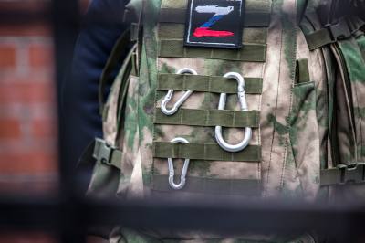 В Югре на горячую линию по контрактной службе еженедельно поступает около 400 звонков