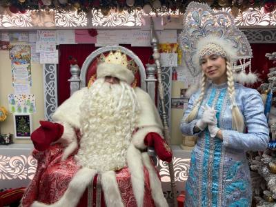 Волшебство на рельсах: поезд Деда Мороза прибыл в Нижневартовск /ФОТО/