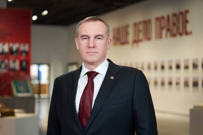 Поздравление губернатора Ханты-Мансийского автономного округа – Югры Руслана Кухарука с Днем защитника Отечества