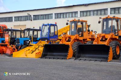 Нижневартовские дорожники готовятся к зиме /ФОТО/ Нижневартовские дорожники готовятся к зиме /ФОТО/