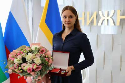 Медаль «За милосердие и помощь»: вартовчанку наградили медалью Министерства обороны России  /ФОТО/