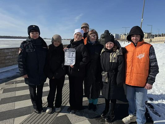 Новости:  Спасатели и полицейские проводят профилактические рейды у водоемов 