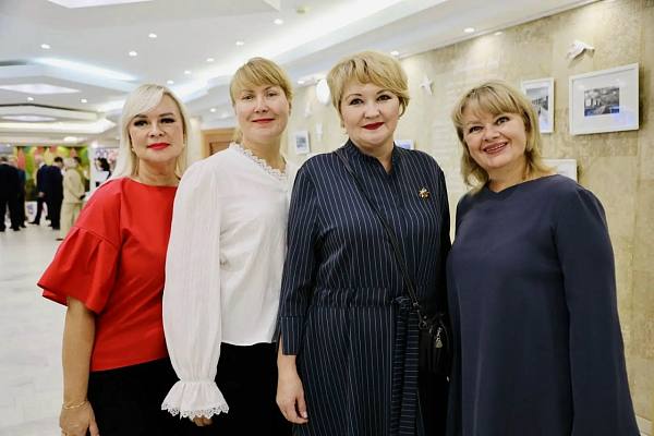 Новости:  Лидеры образования: награждение лучших педагогов города 
