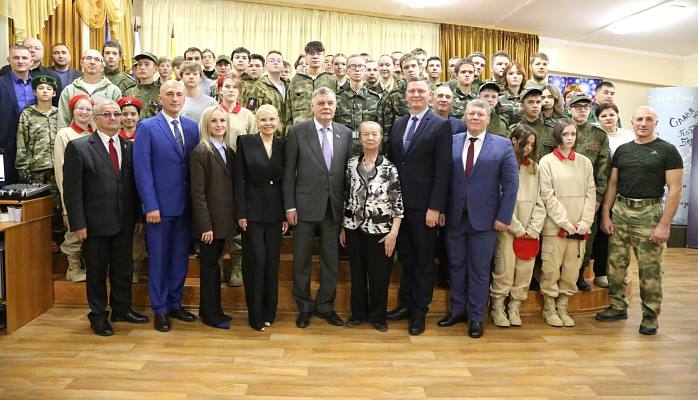 Новости:  Поисковики вернулись с «Вахты Памяти» 