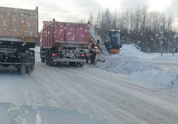 Новости:  Уборка снега 